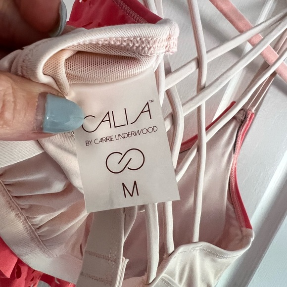 Cute swim top by Calia ( Carrie Underwood’s brand ) - Picture 4 of 4